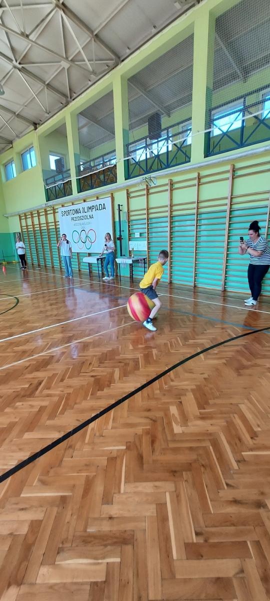 Zdjęcie w galerii na portalu naszwodzislaw.com: Sportowa olimpiada w przedszkolu w Kokoszycach [FOTO] wiadomości z regionu