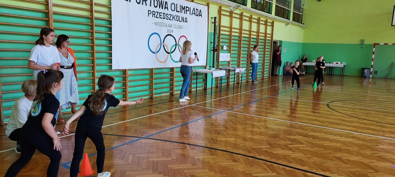 Zdjęcie w galerii na portalu naszwodzislaw.com: Sportowa olimpiada w przedszkolu w Kokoszycach [FOTO] wiadomości z regionu