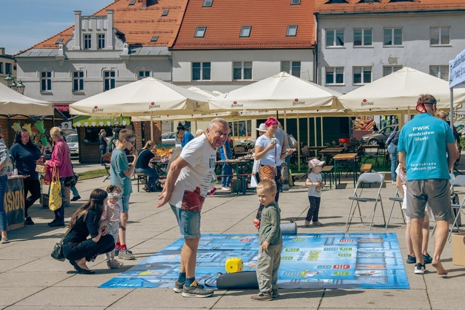 Zdjęcie w galerii na portalu naszwodzislaw.com: EkoPoranek pełen atrakcji za nami [FOTO] wiadomości z regionu