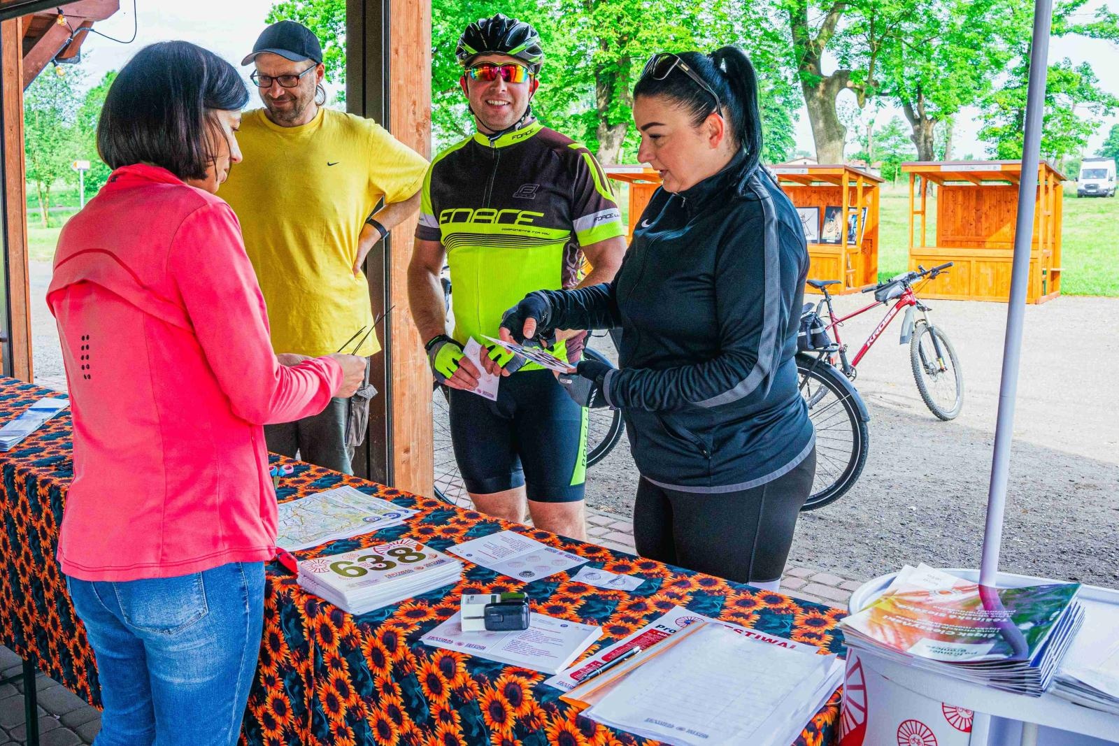 Zdjęcie w galerii na portalu naszwodzislaw.com: Dwa dni świetnej zabawy. Rowerzyści z pogranicza tłumnie odwiedzili Godów [FOTO] wiadomości z regionu