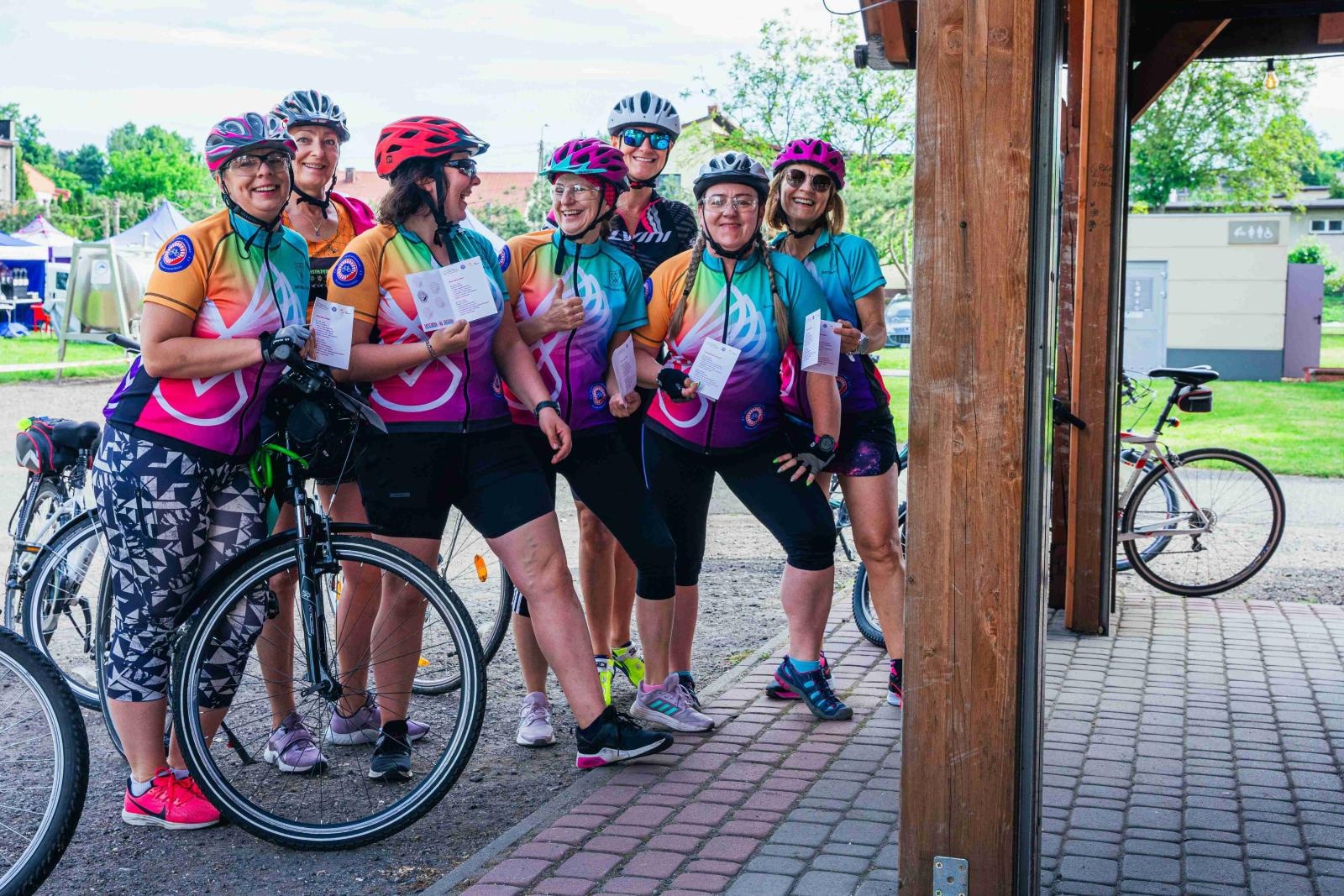 Zdjęcie w galerii na portalu naszwodzislaw.com: Dwa dni świetnej zabawy. Rowerzyści z pogranicza tłumnie odwiedzili Godów [FOTO] wiadomości z regionu