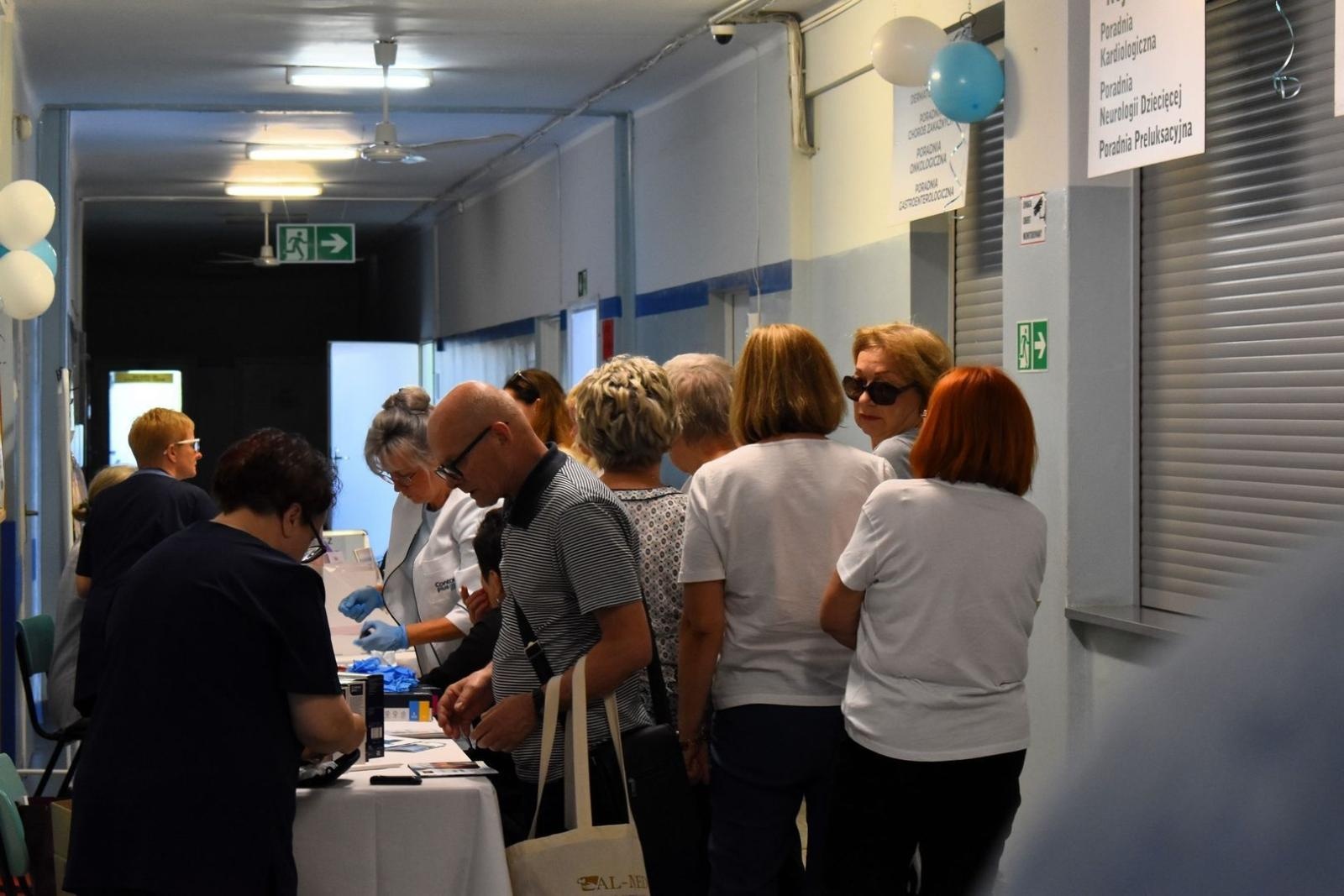Zdjęcie w galerii na portalu naszwodzislaw.com: Ogromne zainteresowanie Dniem Pacjenta Szpitala Powiatowego [FOTO] wiadomości z regionu