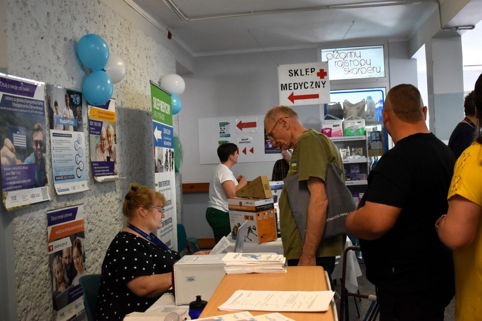 Zdjęcie w galerii na portalu naszwodzislaw.com: Ogromne zainteresowanie Dniem Pacjenta Szpitala Powiatowego [FOTO] wiadomości z regionu