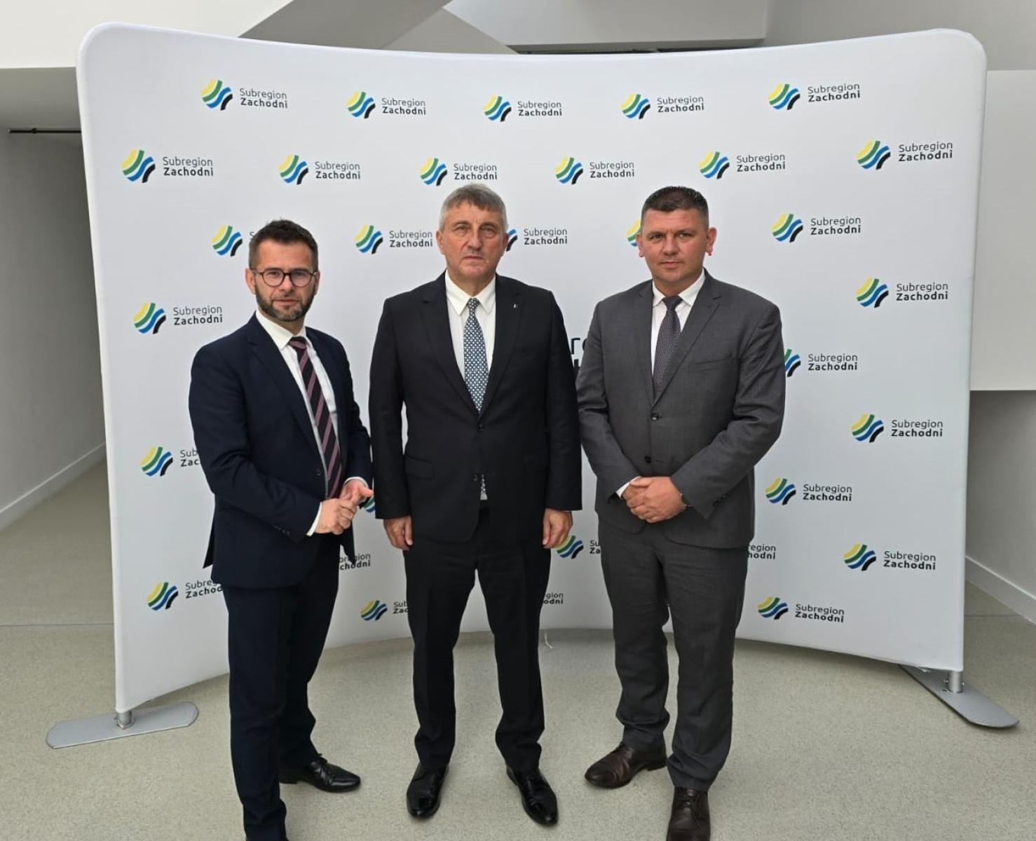 Zdjęcie w galerii na portalu naszwodzislaw.com: Nowe władze w Subregionie Zachodnim wiadomości z regionu