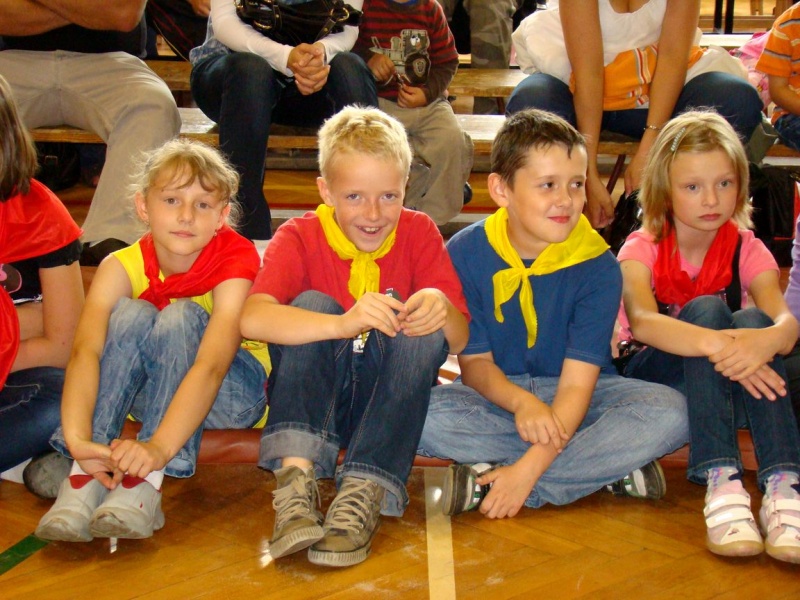 Zdjęcie w galerii na portalu naszwodzislaw.com: Nauczyciele sami upiekli chleb  wiadomości z regionu