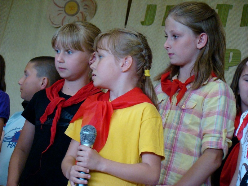 Zdjęcie w galerii na portalu naszwodzislaw.com: Nauczyciele sami upiekli chleb  wiadomości z regionu