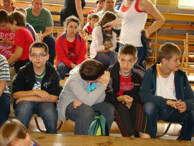 Zdjęcie w galerii na portalu naszwodzislaw.com: Nauczyciele sami upiekli chleb  wiadomości z regionu