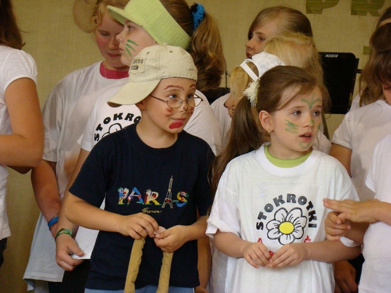 Zdjęcie w galerii na portalu naszwodzislaw.com: Nauczyciele sami upiekli chleb  wiadomości z regionu