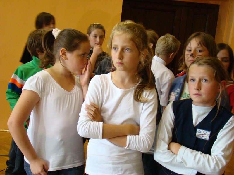 Zdjęcie w galerii na portalu naszwodzislaw.com: Nauczyciele sami upiekli chleb  wiadomości z regionu