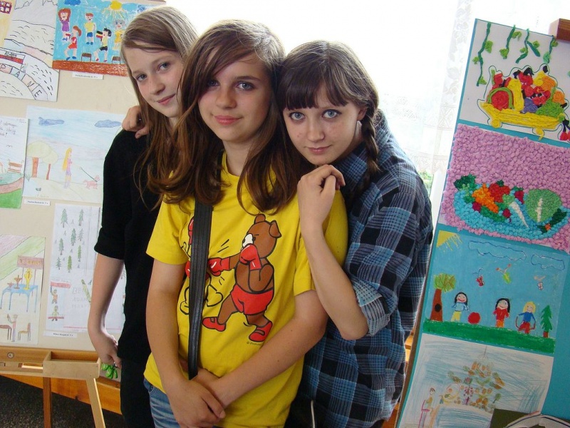 Zdjęcie w galerii na portalu naszwodzislaw.com: Nauczyciele sami upiekli chleb  wiadomości z regionu