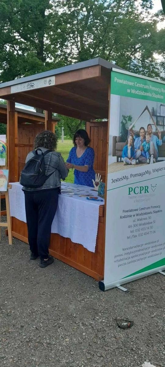 Zdjęcie w galerii na portalu naszwodzislaw.com: Starają się zrozumieć dzieci i wspierać rodziny wiadomości z regionu