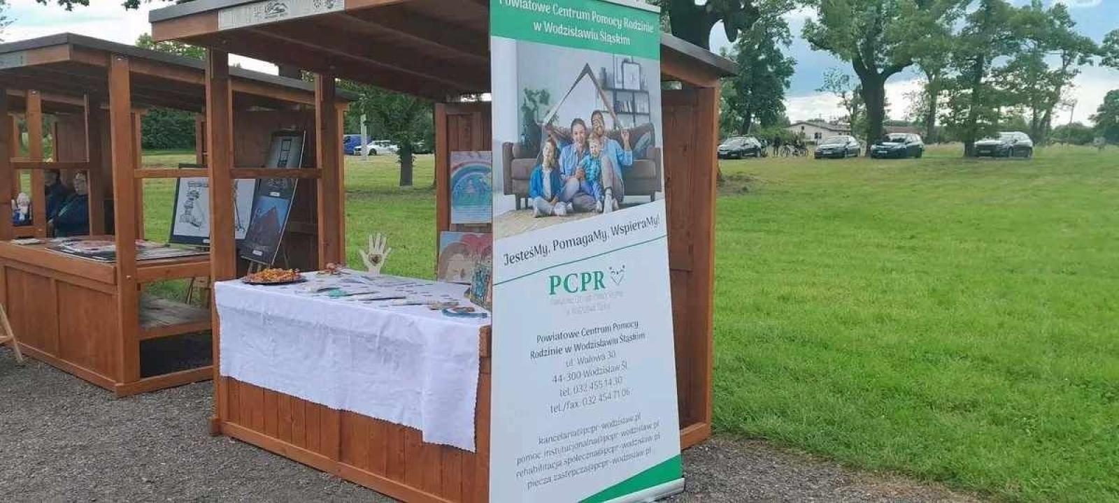 Zdjęcie w galerii na portalu naszwodzislaw.com: Starają się zrozumieć dzieci i wspierać rodziny wiadomości z regionu