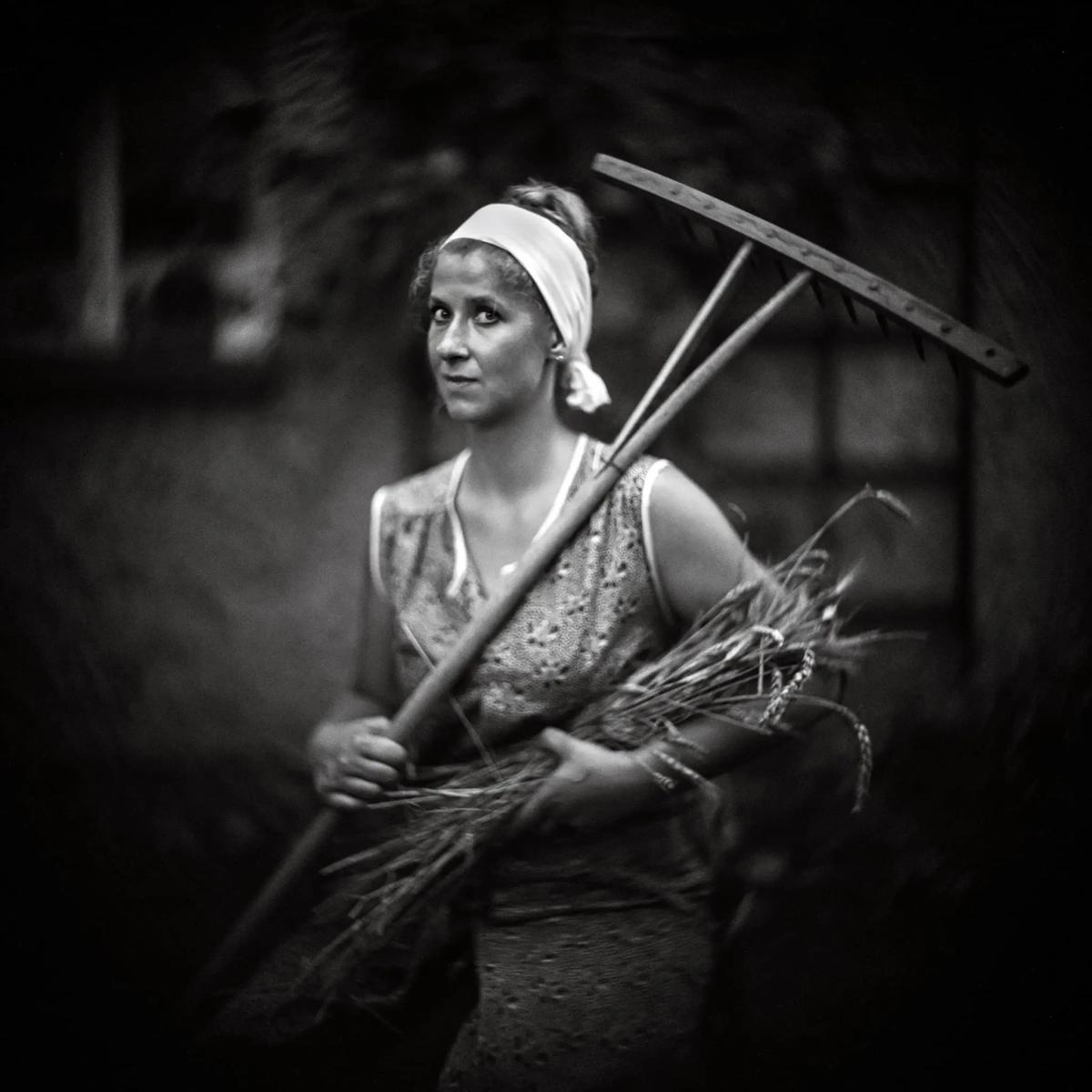 Zdjęcie w galerii na portalu naszwodzislaw.com: Fikcjografia. Fotografia kreatywna Kamili Kowalskiej wiadomości z regionu