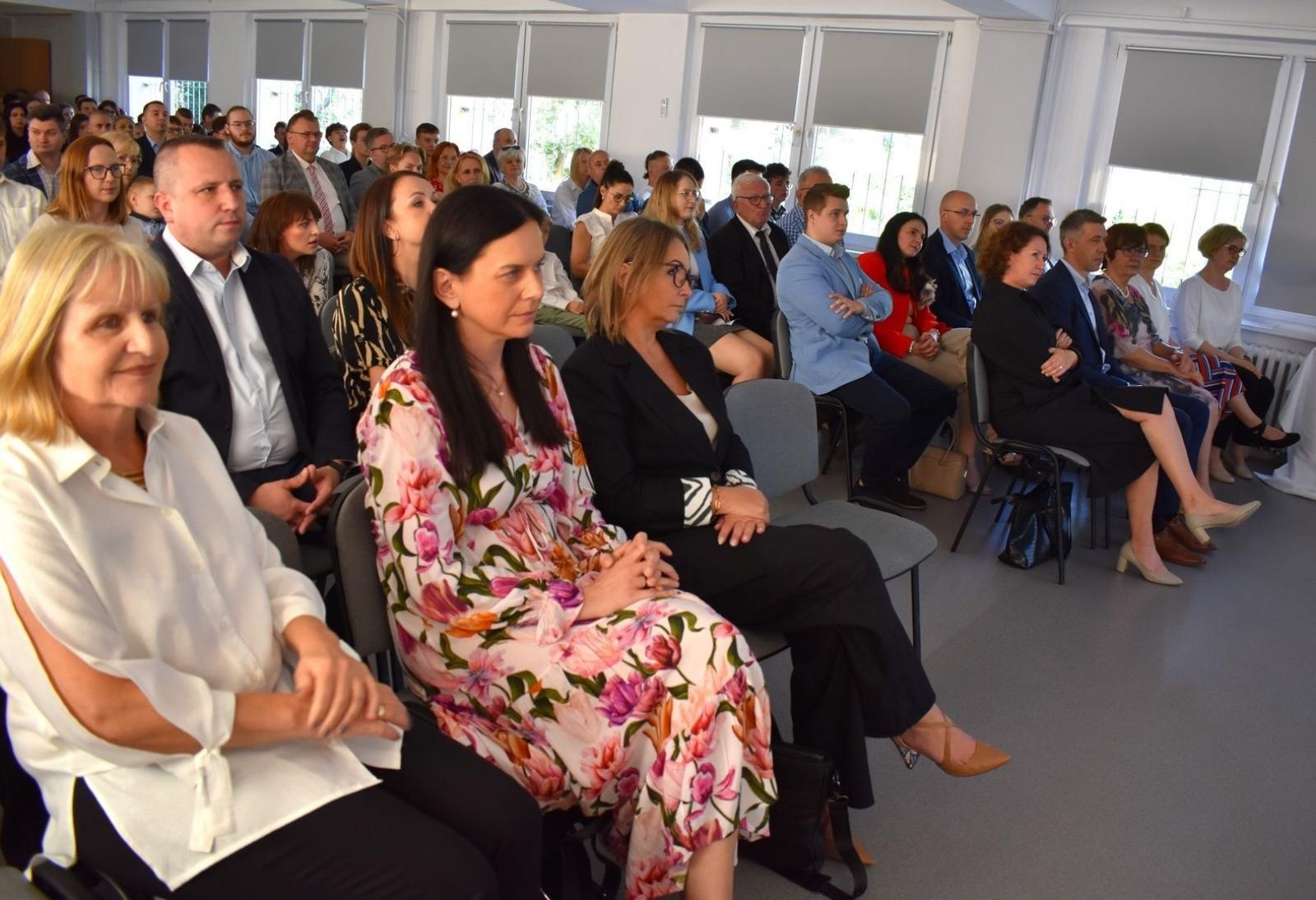 Zdjęcie w galerii na portalu naszwodzislaw.com: Zawodowo i z pasją podchodzą do kształcenia [FOTO] wiadomości z regionu