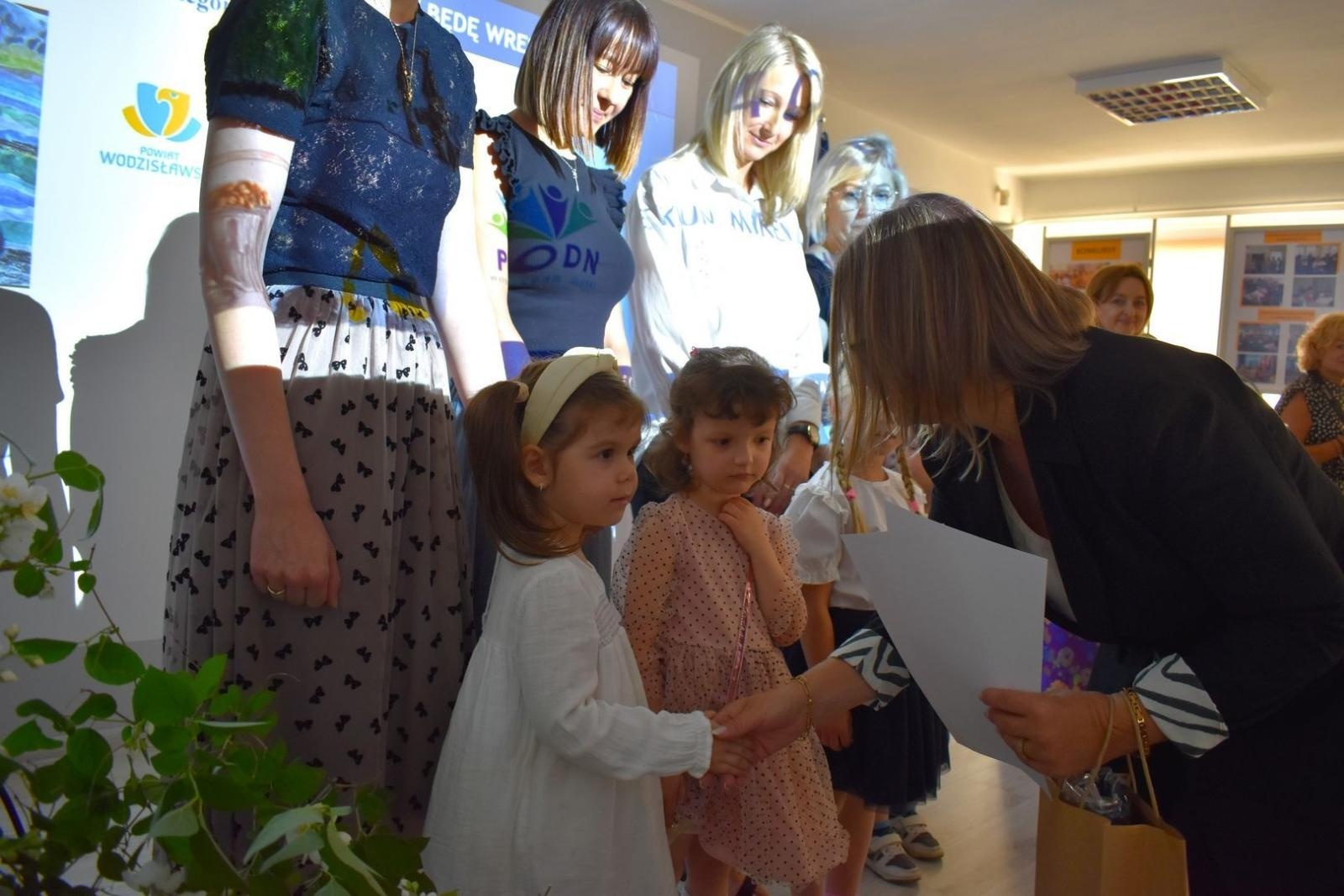 Zdjęcie w galerii na portalu naszwodzislaw.com: Zawodowo i z pasją podchodzą do kształcenia [FOTO] wiadomości z regionu