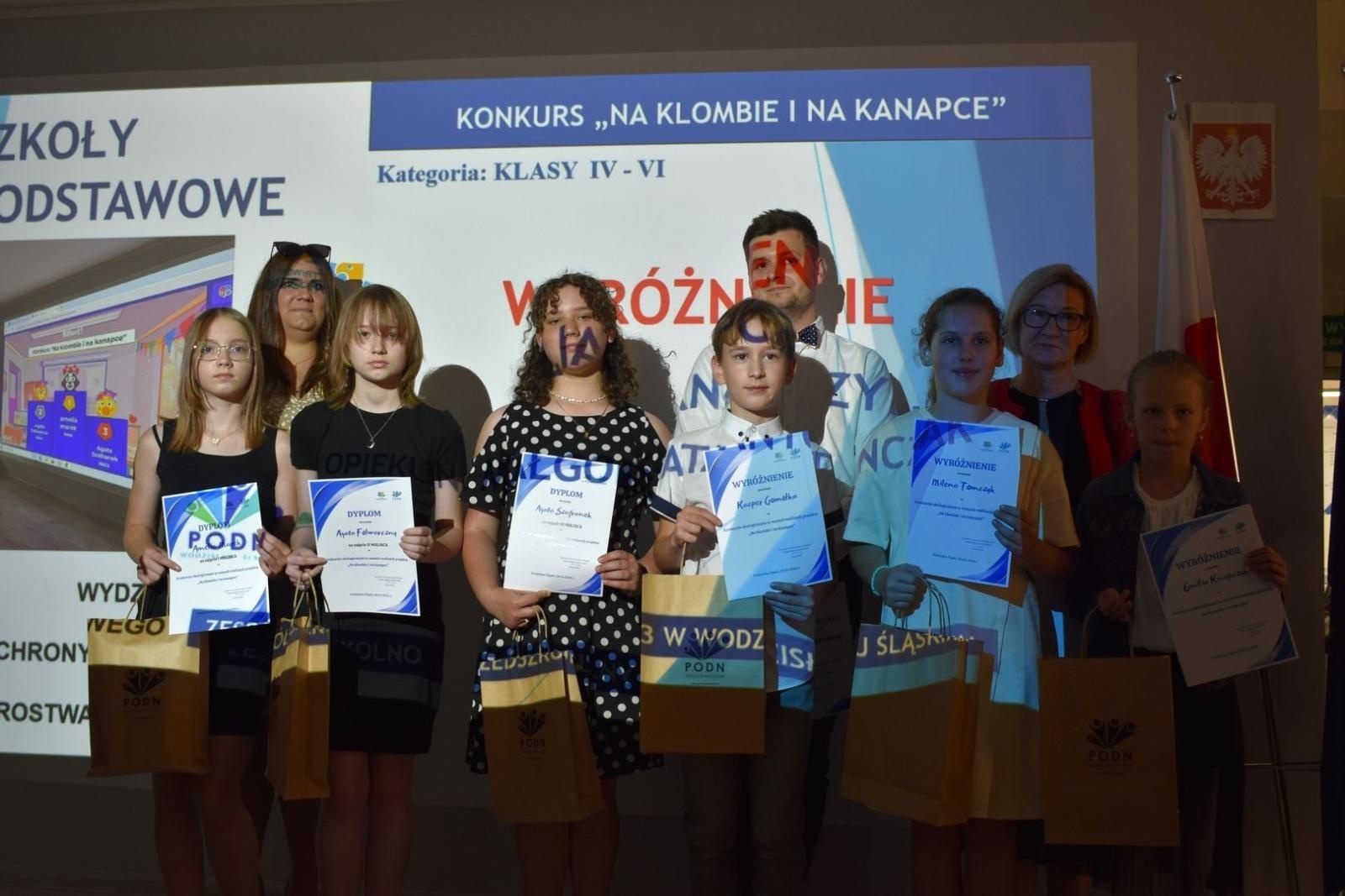 Zdjęcie w galerii na portalu naszwodzislaw.com: Zawodowo i z pasją podchodzą do kształcenia [FOTO] wiadomości z regionu