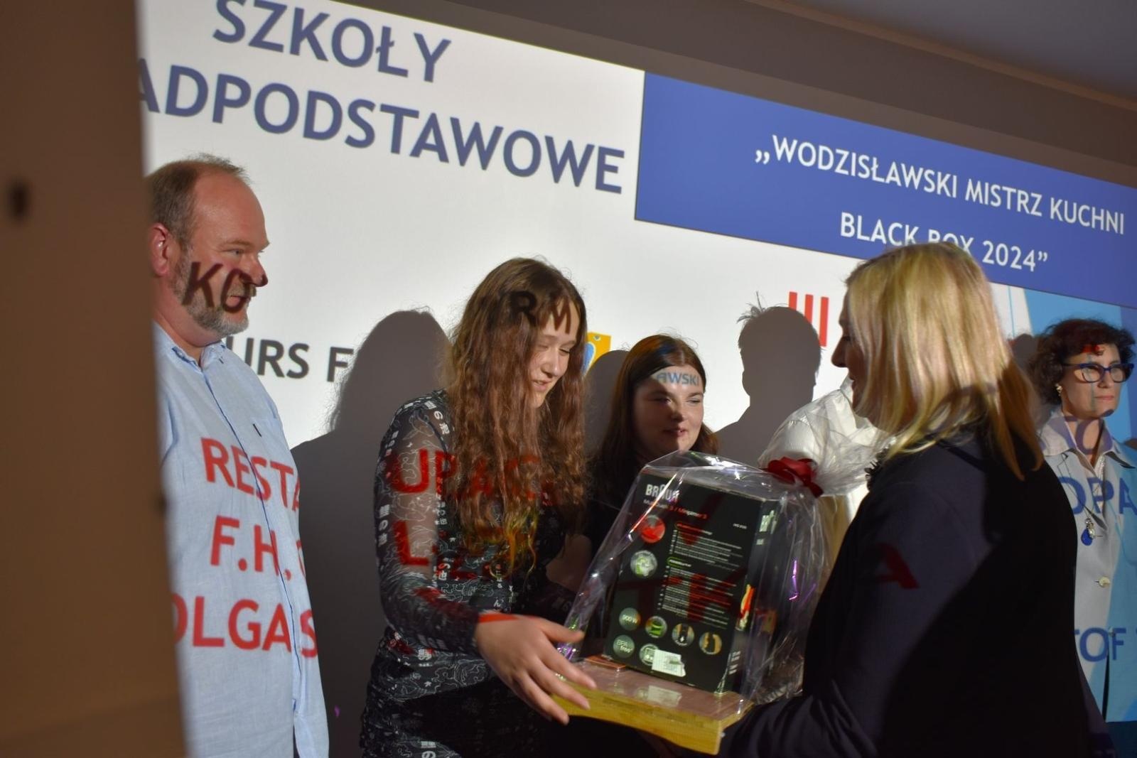 Zdjęcie w galerii na portalu naszwodzislaw.com: Zawodowo i z pasją podchodzą do kształcenia [FOTO] wiadomości z regionu