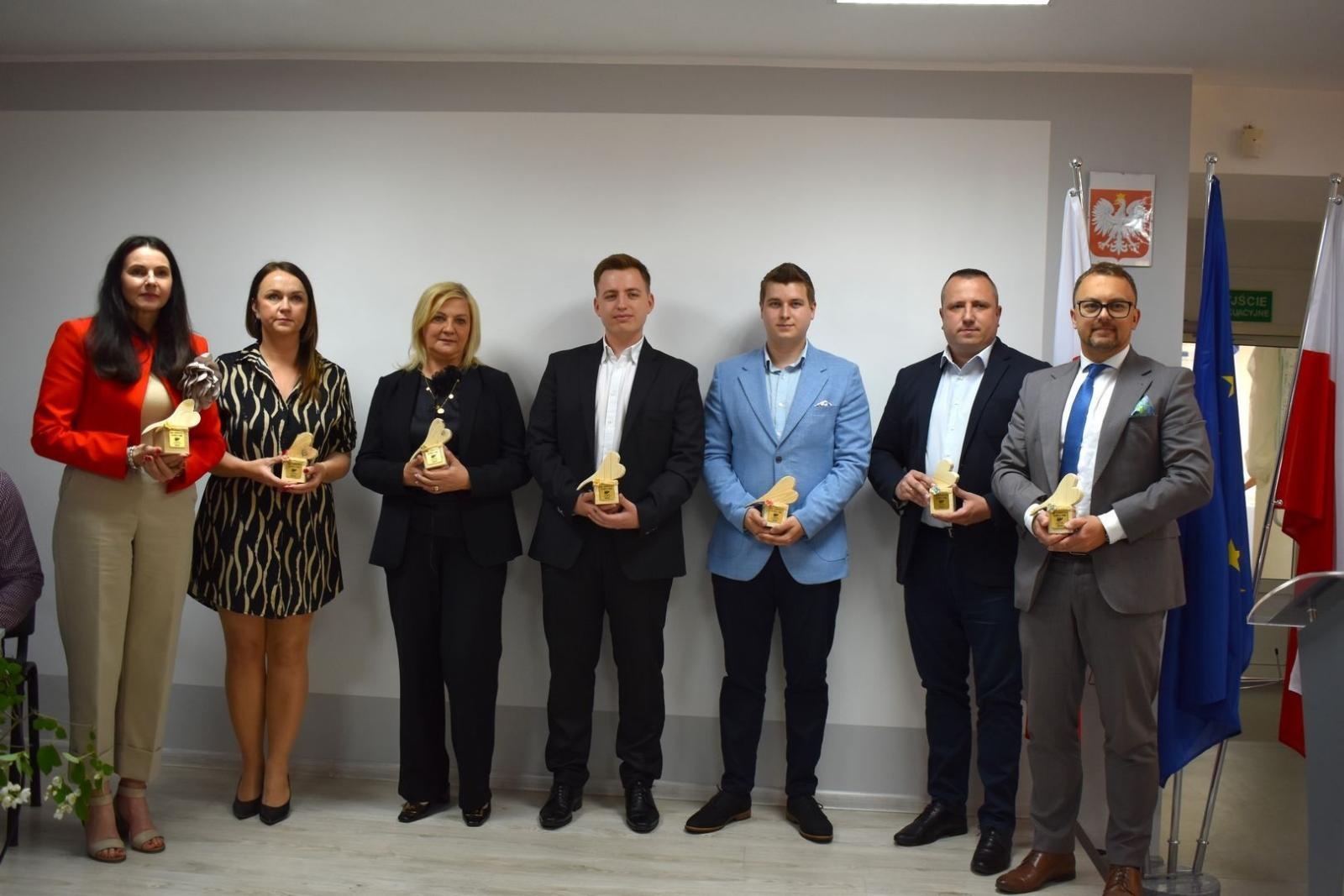 Zdjęcie w galerii na portalu naszwodzislaw.com: Zawodowo i z pasją podchodzą do kształcenia [FOTO] wiadomości z regionu