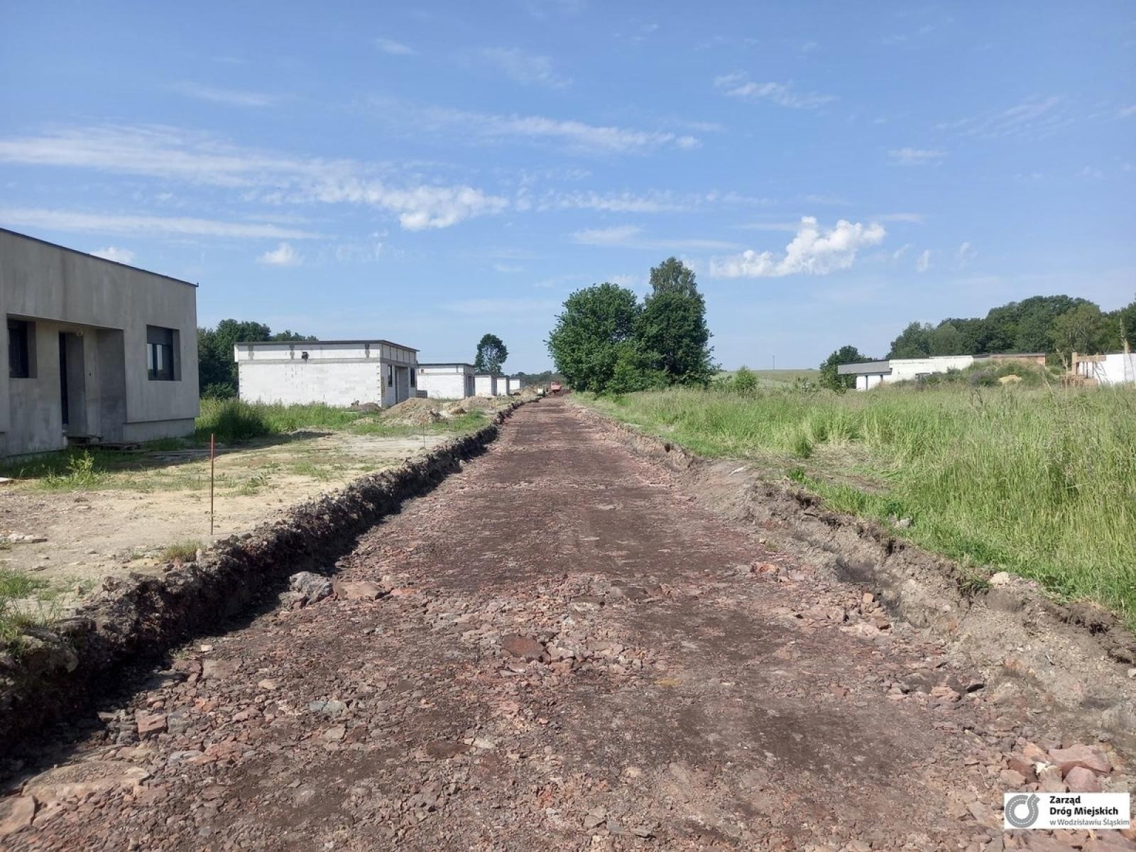 Zdjęcie w galerii na portalu naszwodzislaw.com: Trwają prace na ulicy Owocowej w Wodzisławiu Śląskim wiadomości z regionu