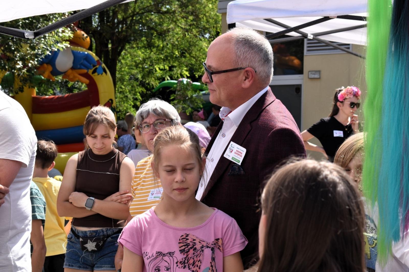 Zdjęcie w galerii na portalu naszwodzislaw.com: Moc atrakcji na Festynie z rodziną zastępczą wiadomości z regionu