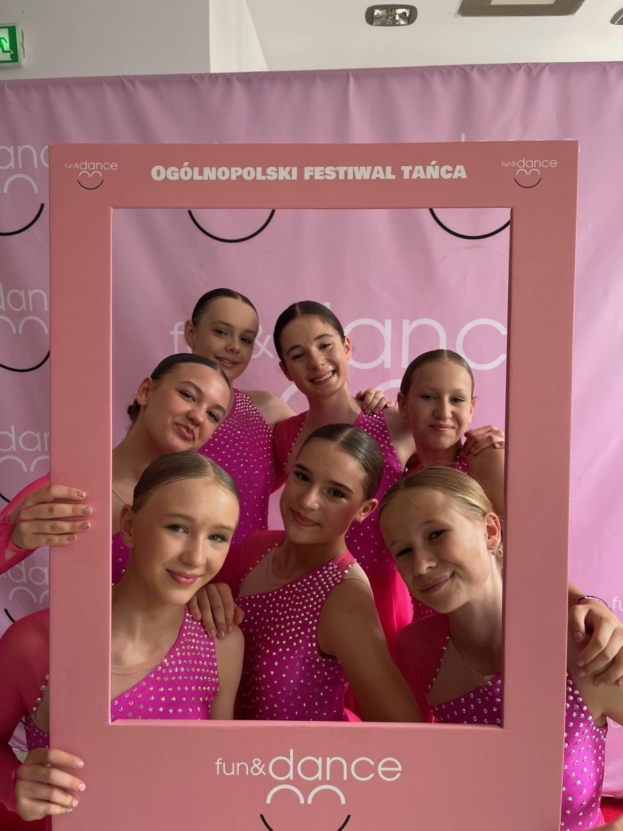 Zdjęcie w galerii na portalu naszwodzislaw.com: 20 medali dla zespołu Miraż w Mysłowicach wiadomości z regionu