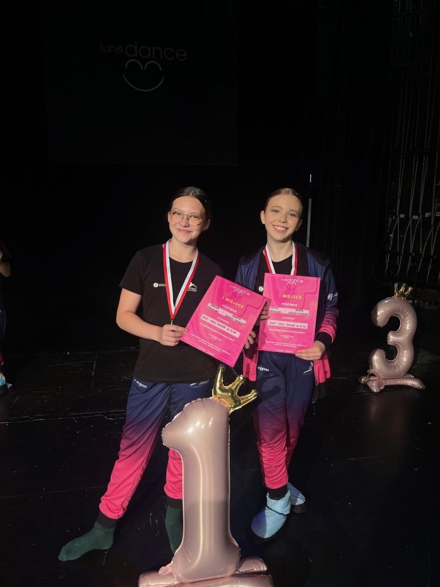Zdjęcie w galerii na portalu naszwodzislaw.com: 20 medali dla zespołu Miraż w Mysłowicach wiadomości z regionu