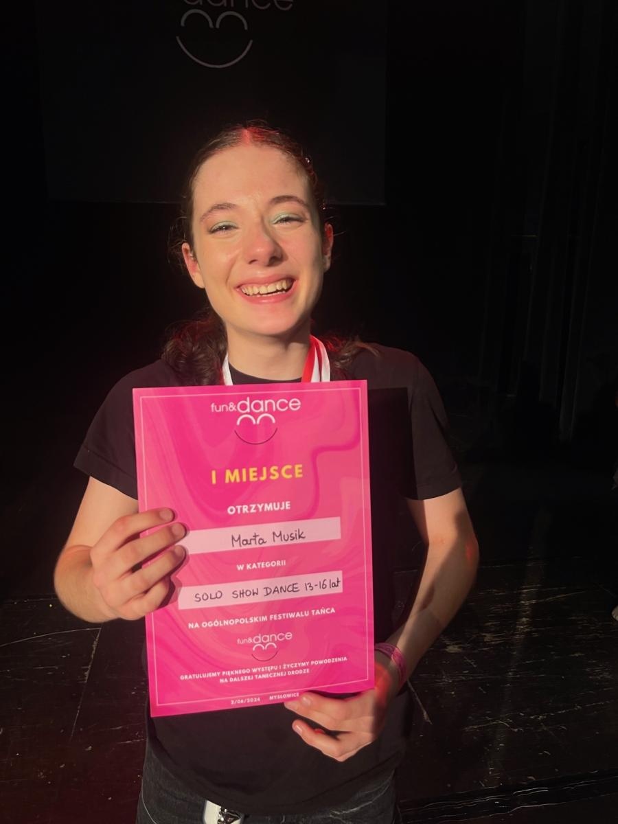 Zdjęcie w galerii na portalu naszwodzislaw.com: 20 medali dla zespołu Miraż w Mysłowicach wiadomości z regionu