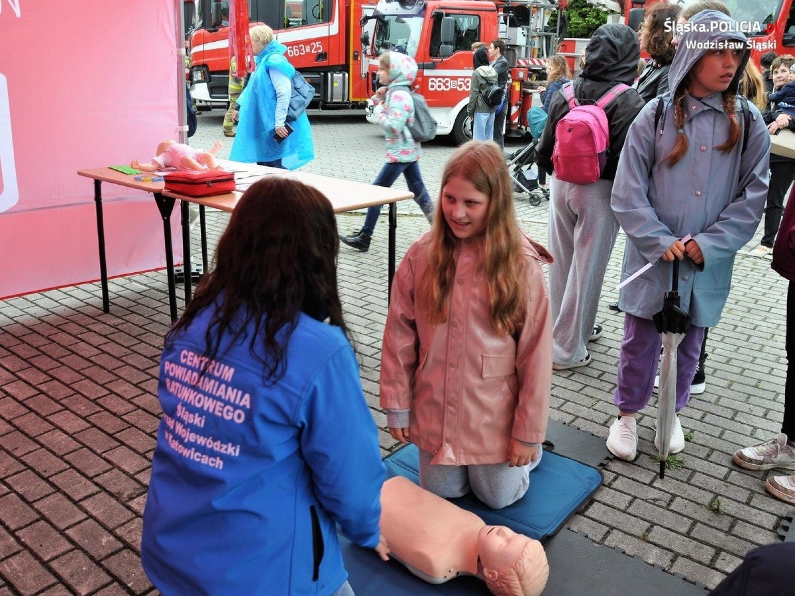 Zdjęcie w galerii na portalu naszwodzislaw.com: III Piknik Bezpieczeństwa w Radlinie za nami [FOTO] wiadomości z regionu