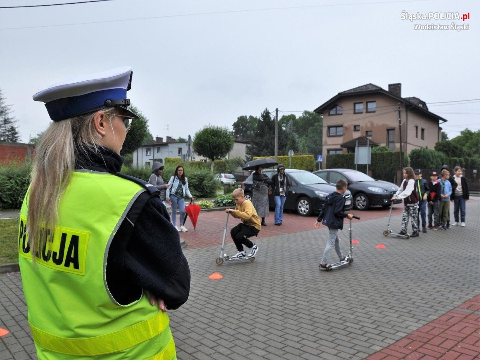 Zdjęcie w galerii na portalu naszwodzislaw.com: III Piknik Bezpieczeństwa w Radlinie za nami [FOTO] wiadomości z regionu
