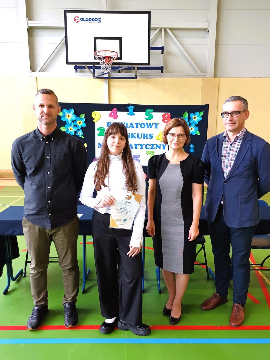 Zdjęcie w galerii na portalu naszwodzislaw.com: Poznajcie laureatów Powiatowego Konkursu Matematycznego wiadomości z regionu