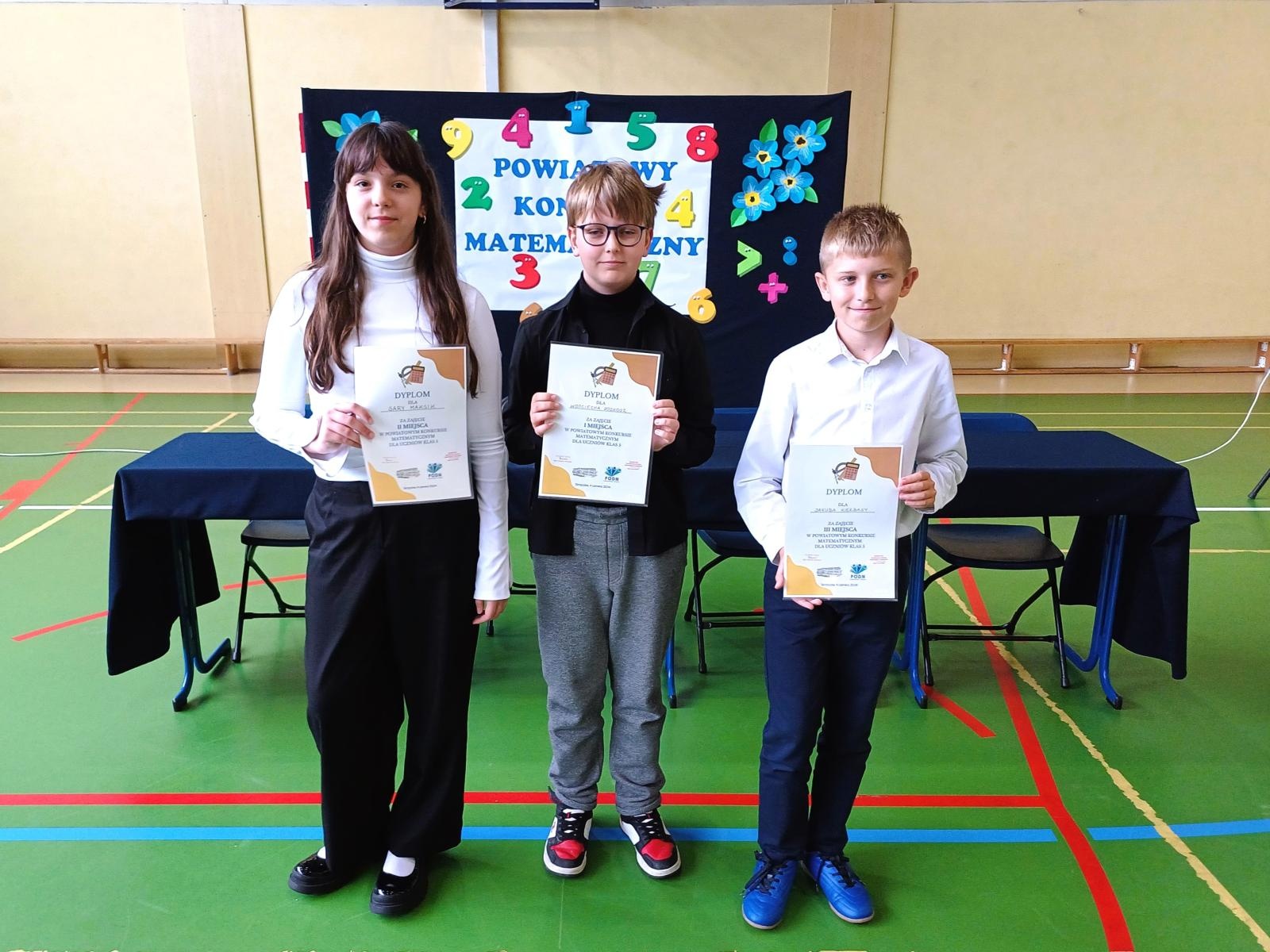 Zdjęcie w galerii na portalu naszwodzislaw.com: Poznajcie laureatów Powiatowego Konkursu Matematycznego wiadomości z regionu