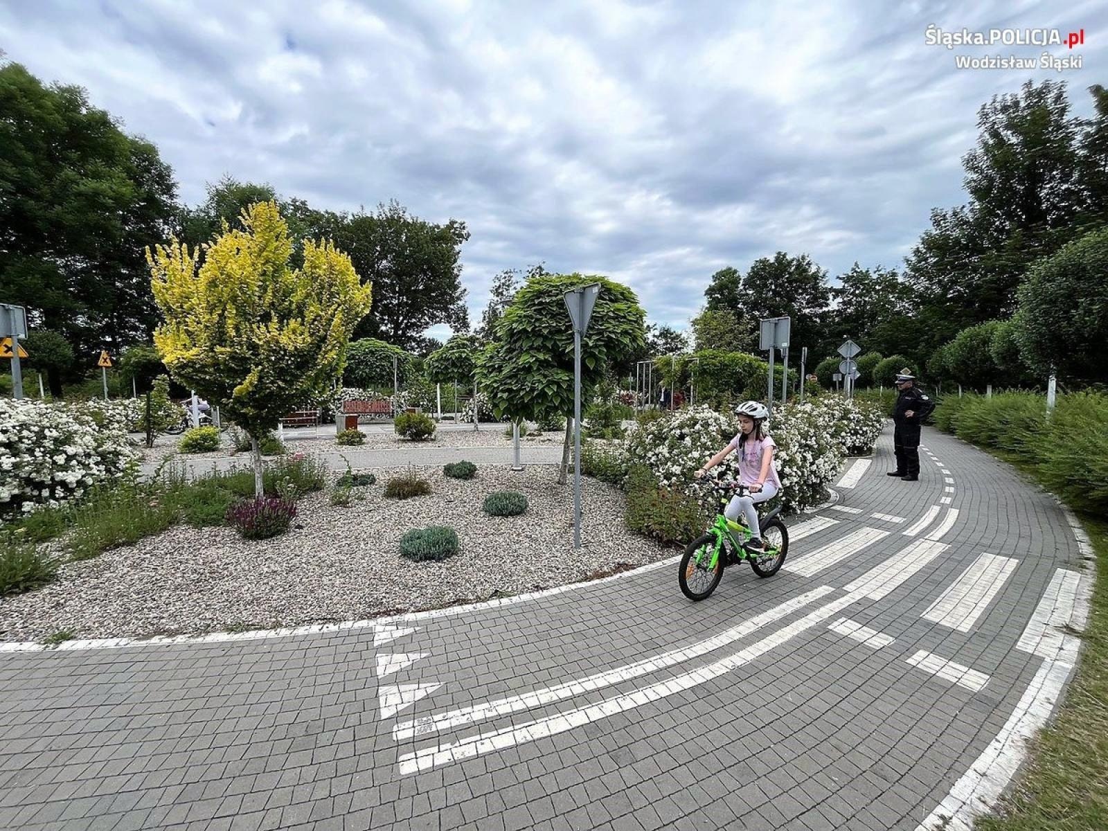 Zdjęcie w galerii na portalu naszwodzislaw.com: Uczniowie z Radlina zdawali egzamin na swe pierwsze w życiu prawko wiadomości z regionu