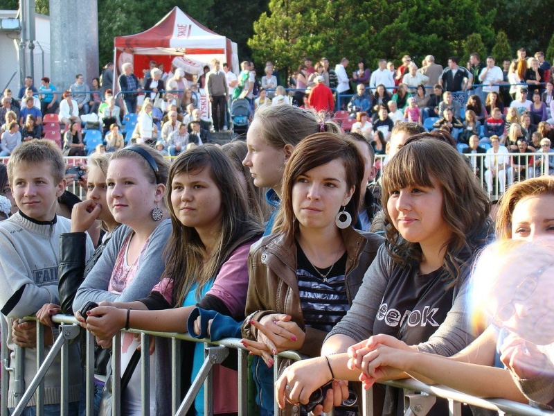 Zdjęcie w galerii na portalu naszwodzislaw.com: Dwie Kaśki rozbujały miasto wiadomości z regionu