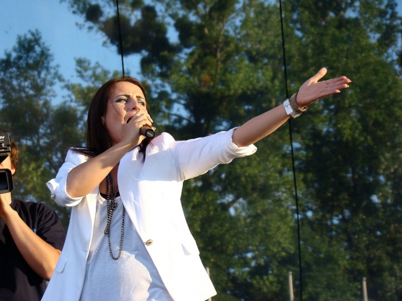 Zdjęcie w galerii na portalu naszwodzislaw.com: Dwie Kaśki rozbujały miasto wiadomości z regionu