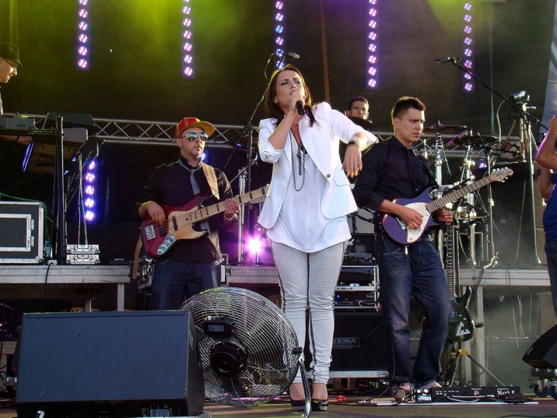 Zdjęcie w galerii na portalu naszwodzislaw.com: Dwie Kaśki rozbujały miasto wiadomości z regionu