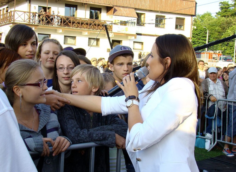 Zdjęcie w galerii na portalu naszwodzislaw.com: Dwie Kaśki rozbujały miasto wiadomości z regionu