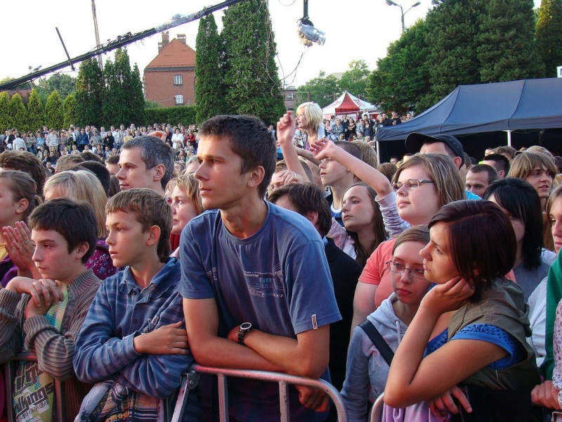 Zdjęcie w galerii na portalu naszwodzislaw.com: Dwie Kaśki rozbujały miasto wiadomości z regionu