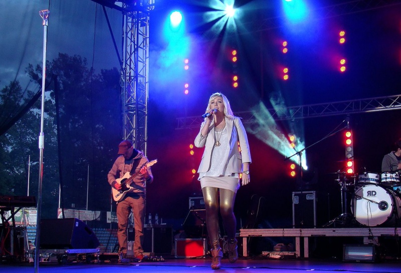 Zdjęcie w galerii na portalu naszwodzislaw.com: Dwie Kaśki rozbujały miasto wiadomości z regionu