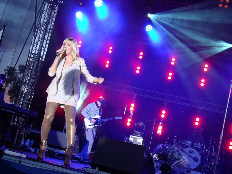 Zdjęcie w galerii na portalu naszwodzislaw.com: Dwie Kaśki rozbujały miasto wiadomości z regionu