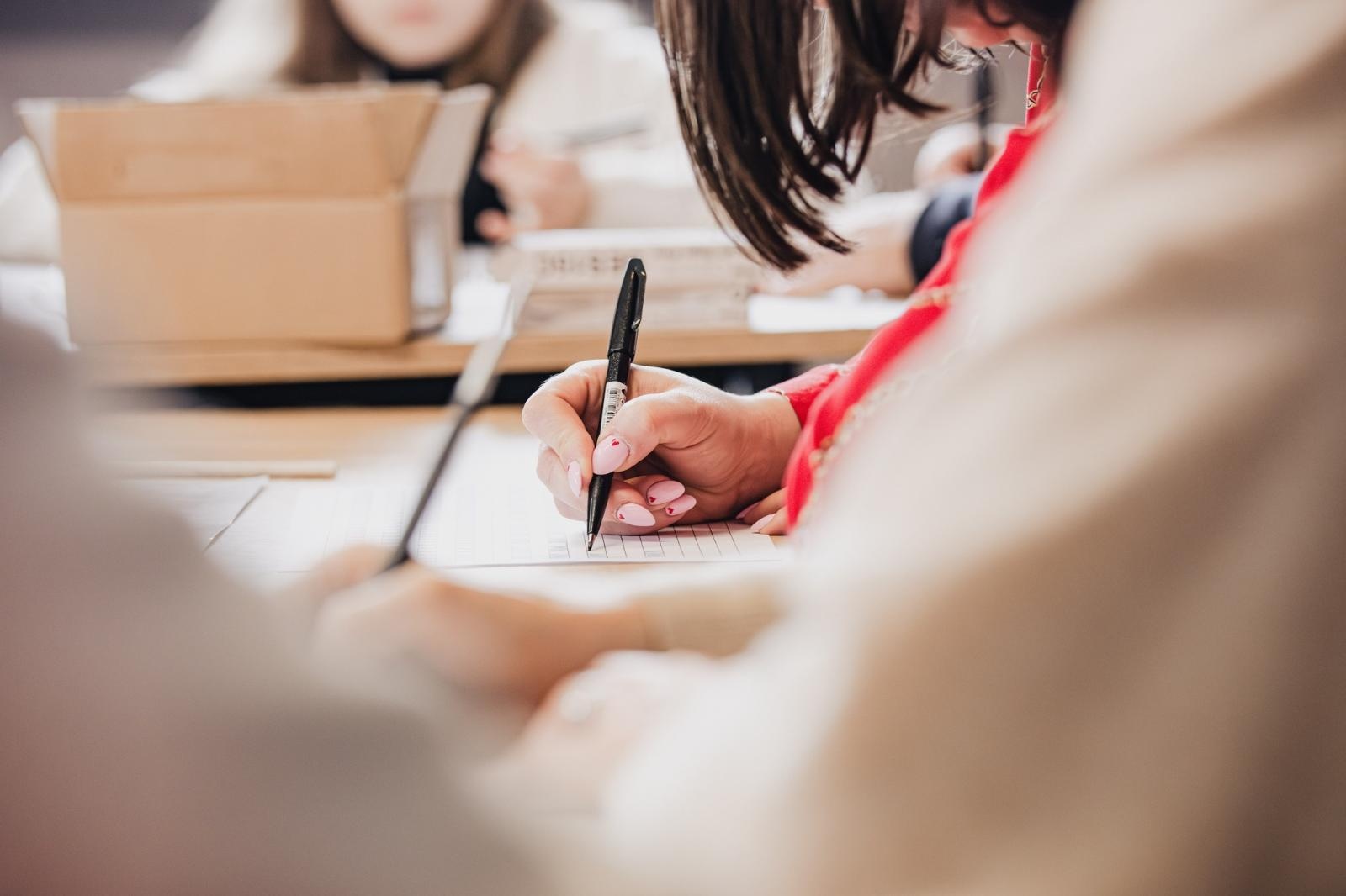 Zdjęcie w galerii na portalu naszwodzislaw.com: Kaligrafuj, jeśli chcesz - warsztaty liternictwa w WCK wiadomości z regionu