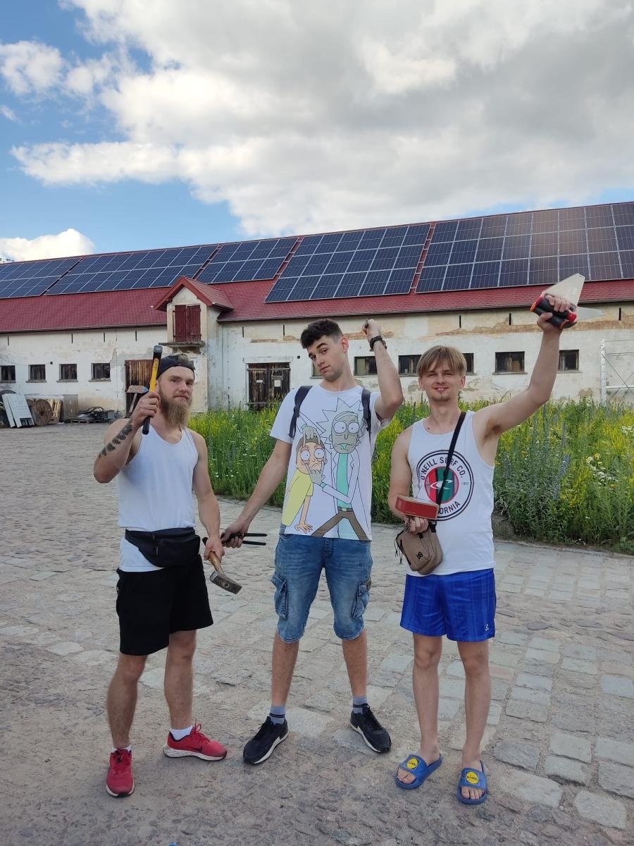 Zdjęcie w galerii na portalu naszwodzislaw.com: Studenci Architektury ponownie na warsztatach ArchitEKO w Juchowie wiadomości z regionu