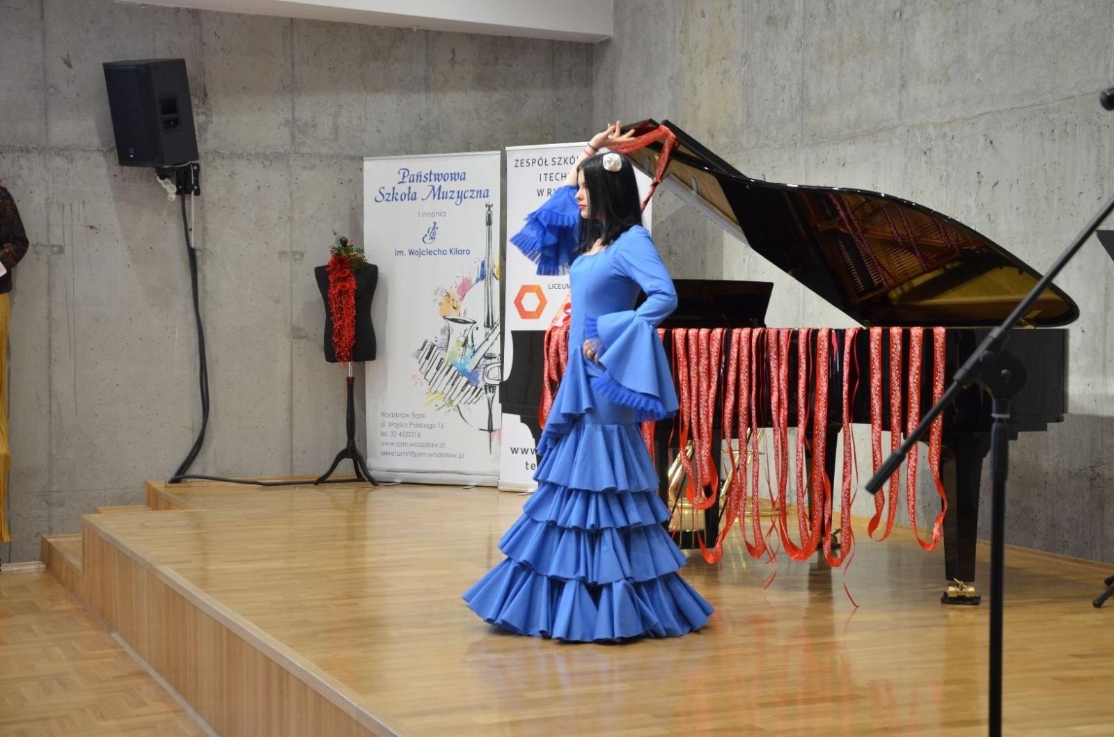 Zdjęcie w galerii na portalu naszwodzislaw.com: Dźwięki Mody. Niezwykły pokaz za nami [FOTO] wiadomości z regionu