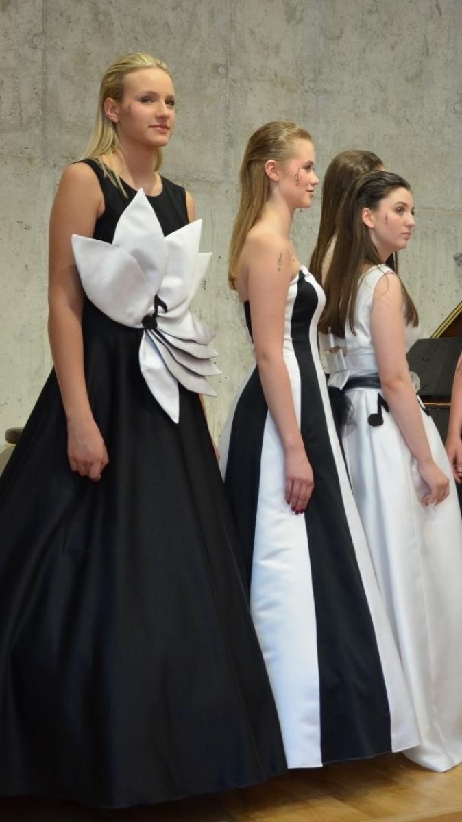 Zdjęcie w galerii na portalu naszwodzislaw.com: Dźwięki Mody. Niezwykły pokaz za nami [FOTO] wiadomości z regionu