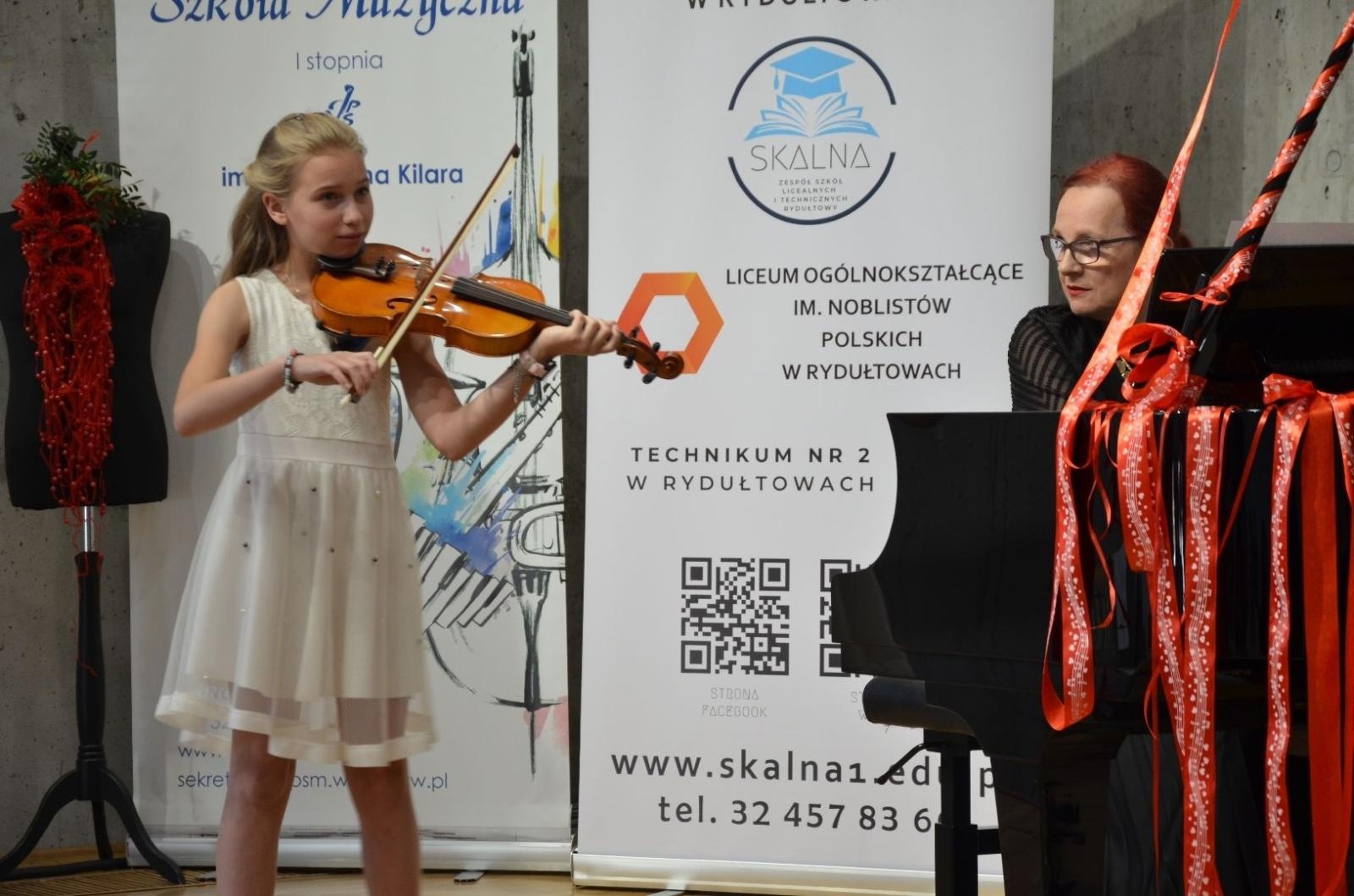 Zdjęcie w galerii na portalu naszwodzislaw.com: Dźwięki Mody. Niezwykły pokaz za nami [FOTO] wiadomości z regionu