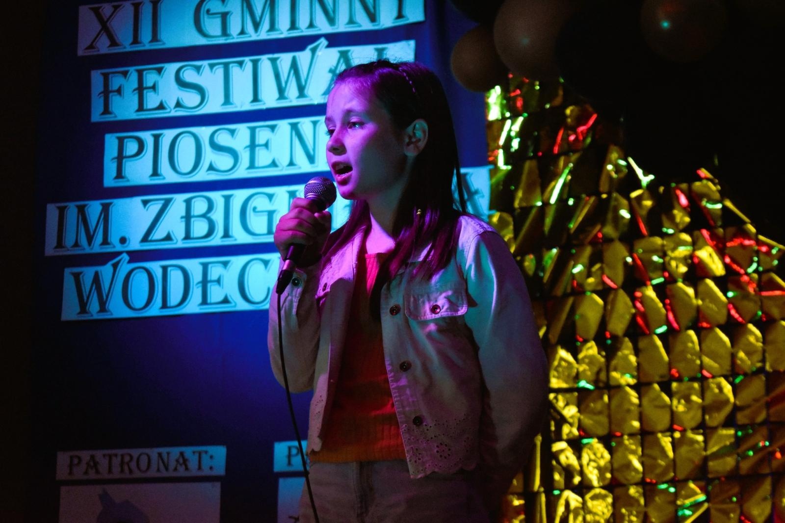 Zdjęcie w galerii na portalu naszwodzislaw.com: Gminny Przegląd Piosenki w Skrzyszowie za nami [FOTO] wiadomości z regionu