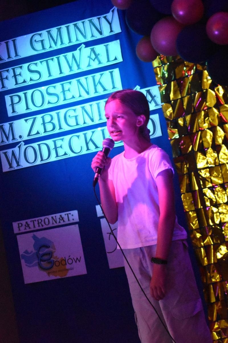 Zdjęcie w galerii na portalu naszwodzislaw.com: Gminny Przegląd Piosenki w Skrzyszowie za nami [FOTO] wiadomości z regionu