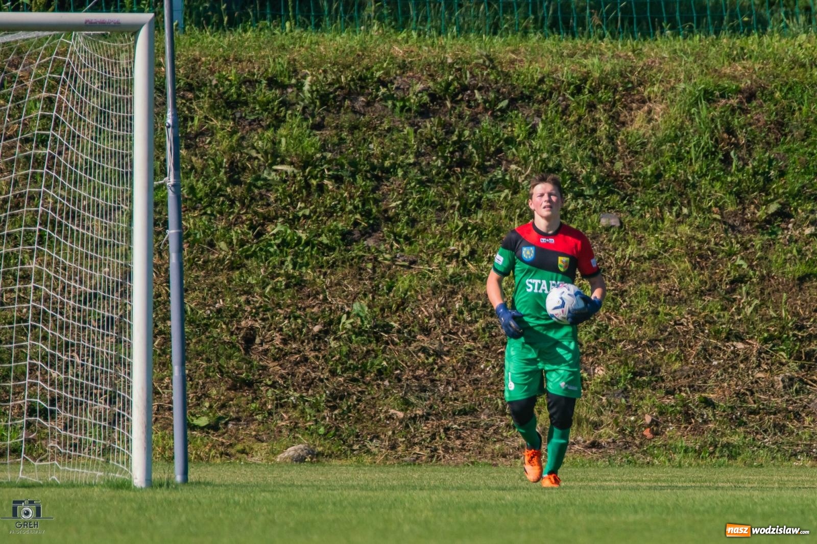 Zdjęcie w galerii na portalu naszwodzislaw.com: Dziesięć do zera, Unia Racibórz żegna outsidera [FOTO] wiadomości z regionu