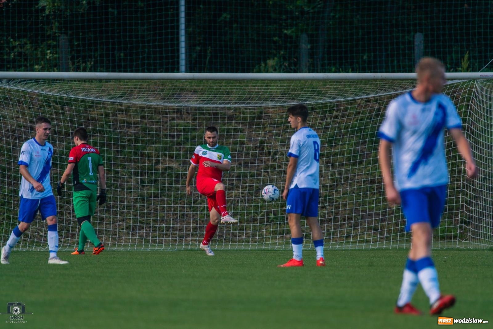 Zdjęcie w galerii na portalu naszwodzislaw.com: Dziesięć do zera, Unia Racibórz żegna outsidera [FOTO] wiadomości z regionu