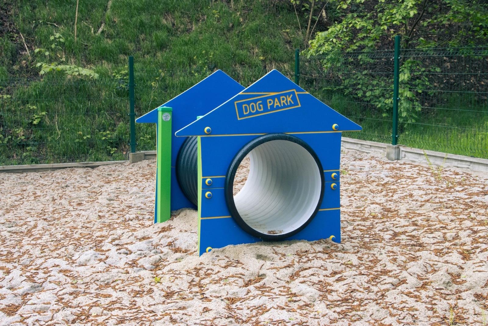 Zdjęcie w galerii na portalu naszwodzislaw.com: Wybierz się ze swoim czworonogiem na Trzy Wzgórza, ale pamiętaj o zasadach! wiadomości z regionu