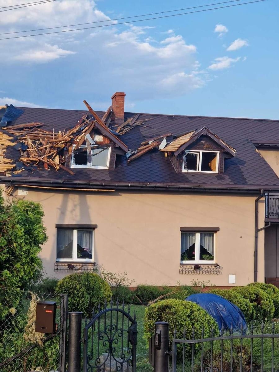 Zdjęcie w galerii na portalu naszwodzislaw.com: To był armagedon! Żywioł pokazał swą niszczycielską moc [FOTO i WIDEO] wiadomości z regionu